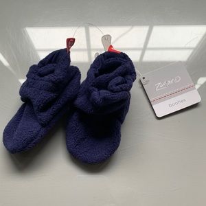 NWT zutano booties. Unisex